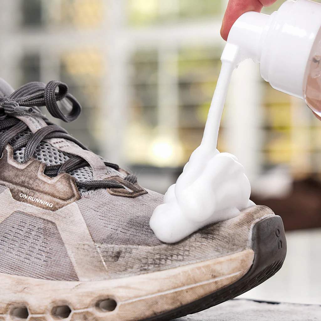 KIT DE ESPUMA PARA LIMPIEZA DE ZAPATILLAS Y GORROS OXICLEAN